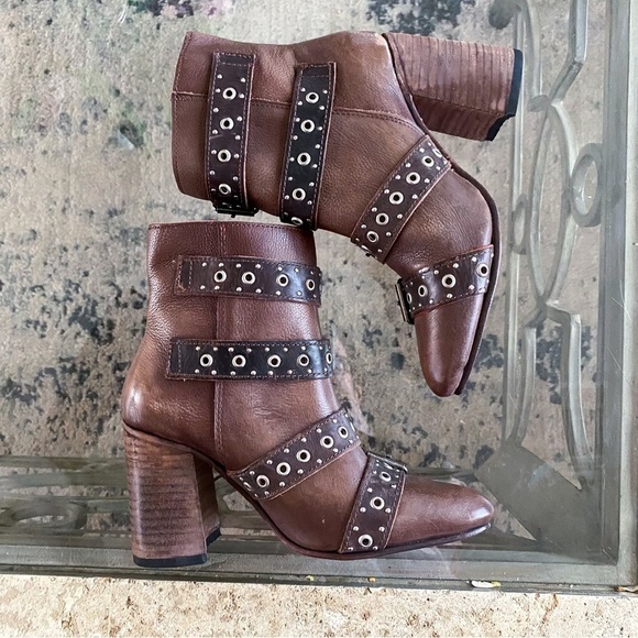 Freebird Boot Joust Ankle Buckle Studded Leather Heeled Boho Brown 6 GUC - Picture 5 of 8